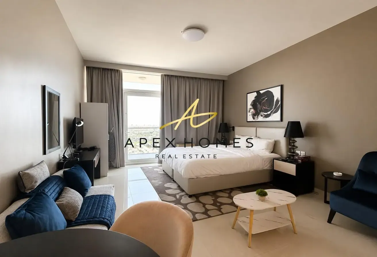 High Floor | Golf Course View | Vacant on Transfer