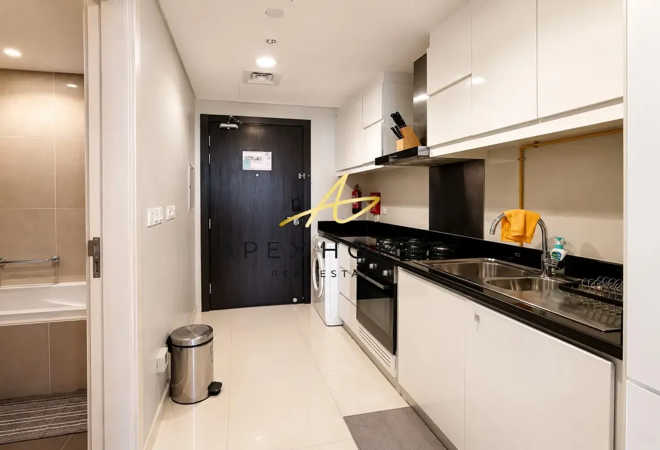 High Floor | Golf Course View | Vacant on Transfer