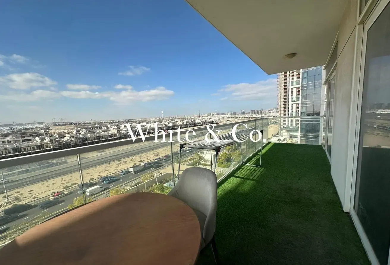 Upgraded | Vacant 1BR | Fully Furnished