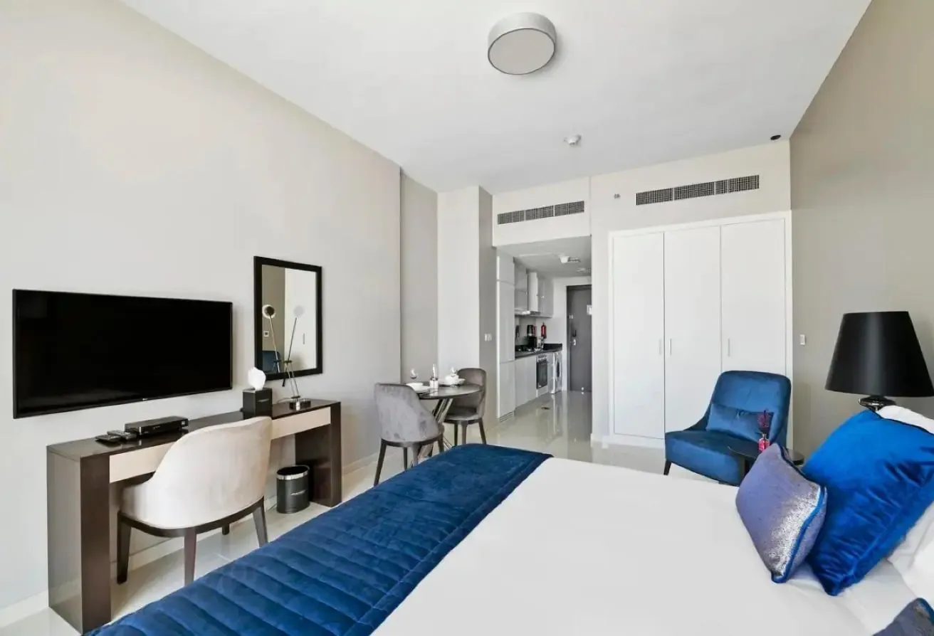 Tastefully Furnished | Golf Course View | Tenanted