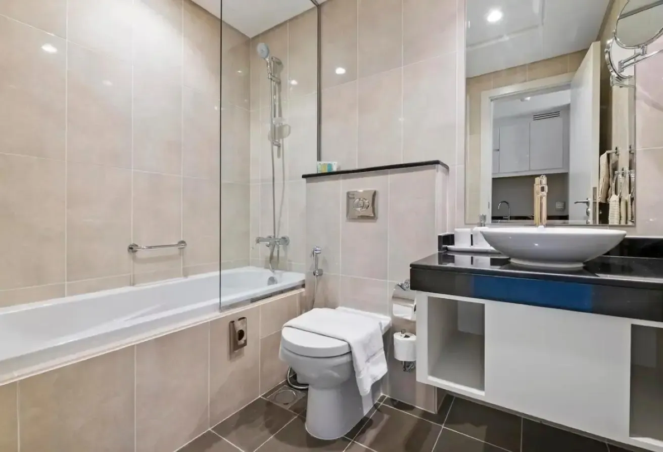 Tastefully Furnished | Golf Course View | Tenanted