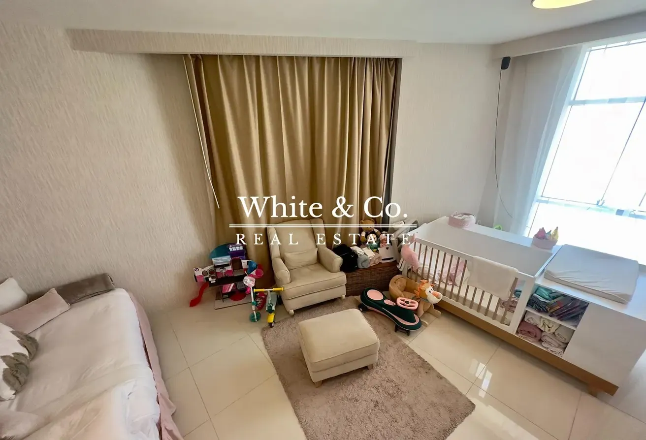 Family Home | High Floor |  Golf Views