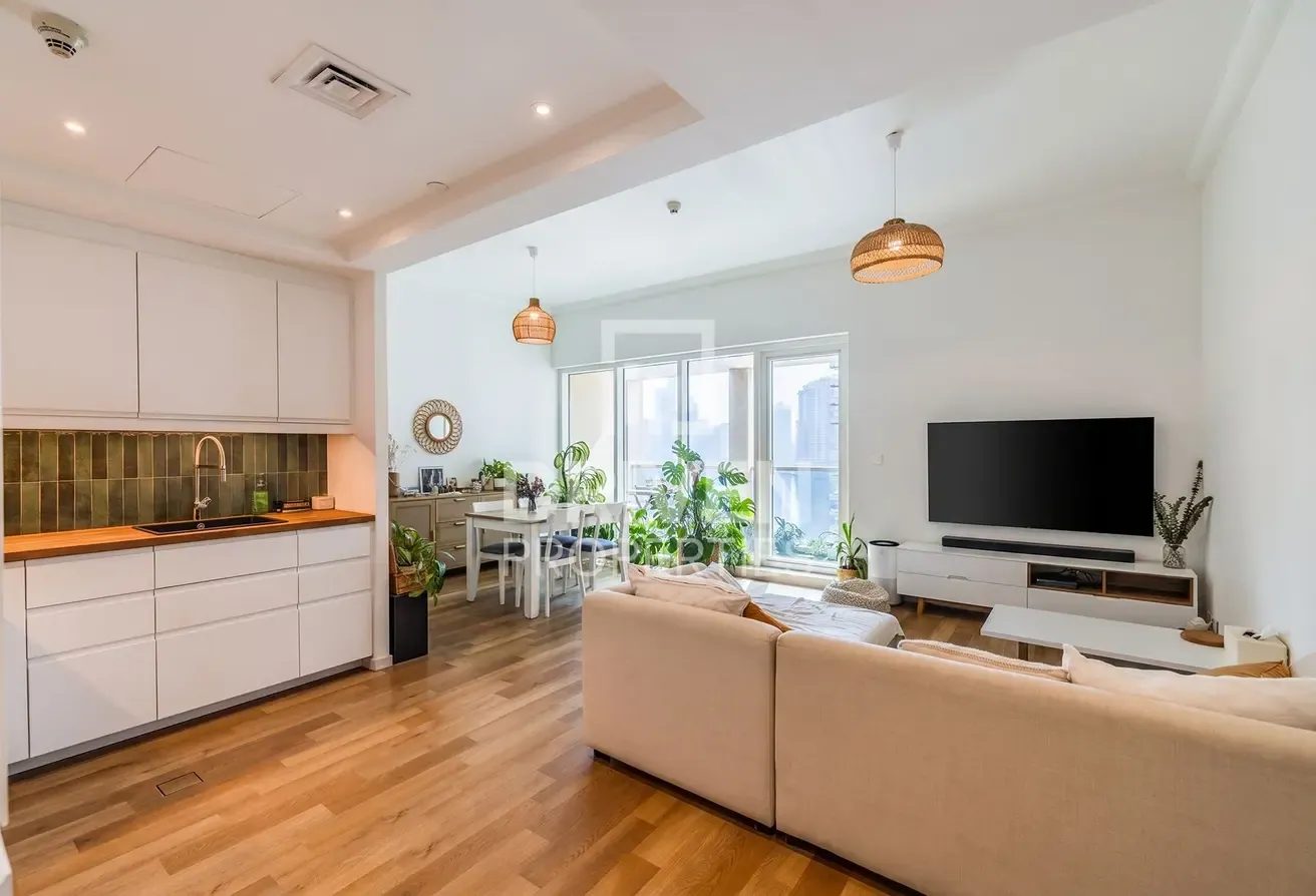 Exclusive | Upgraded Unit | Canal View | VOT