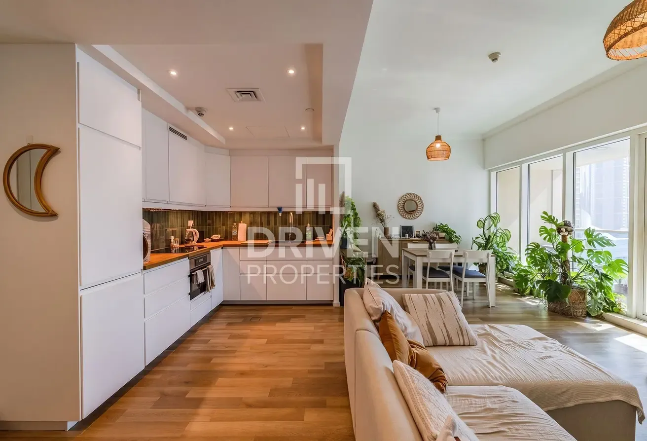 Exclusive | Upgraded Unit | Canal View | VOT