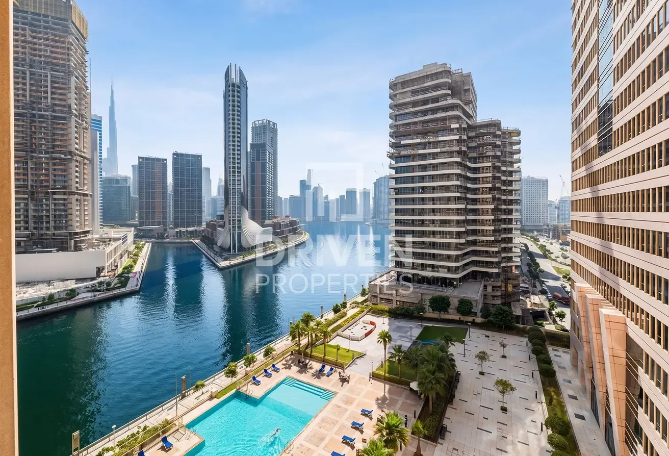 Exclusive | Upgraded Unit | Canal View | VOT