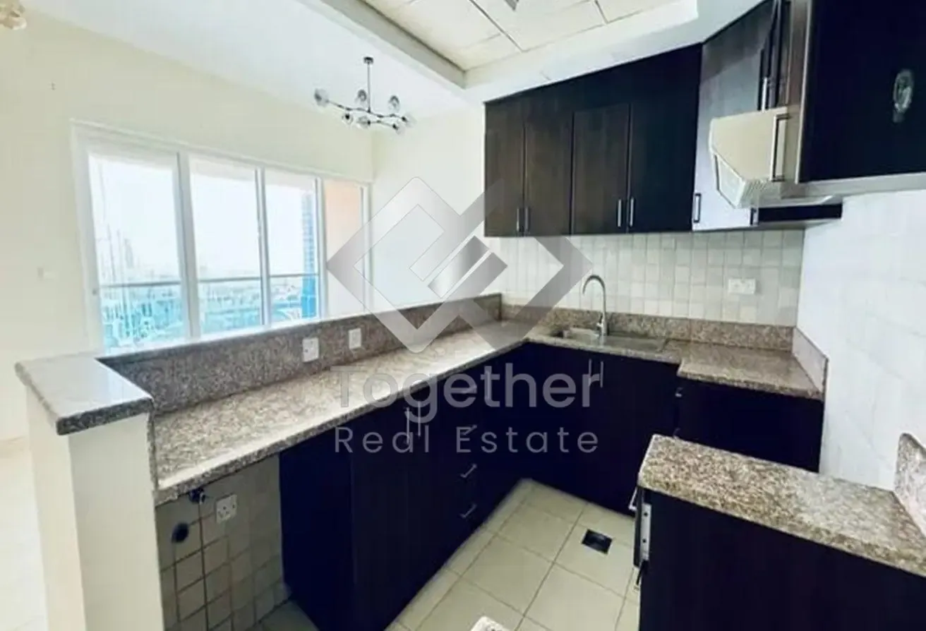 Community View | Spacious Unit| Bright