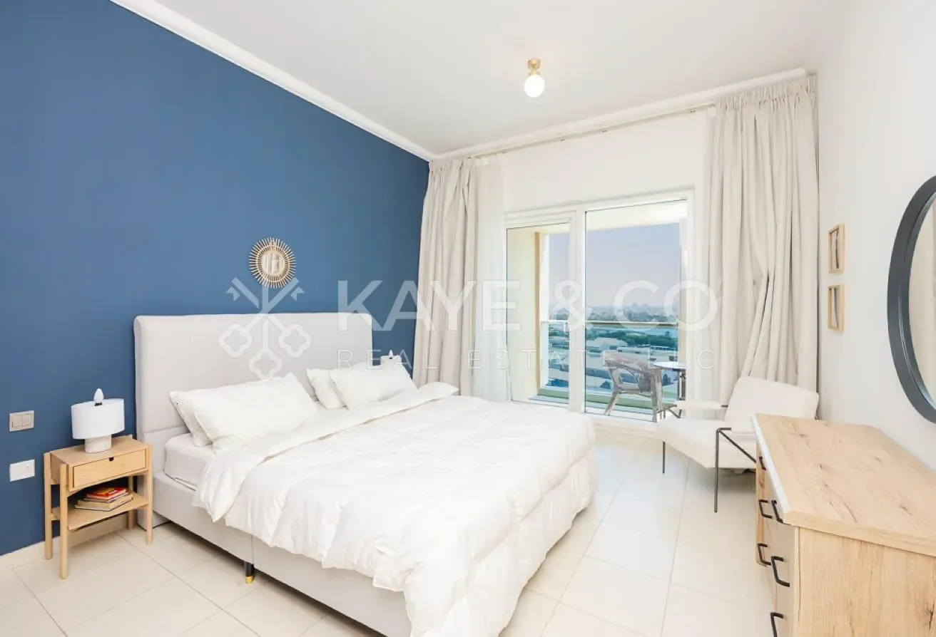 Unfurnished | Large 1 Bed | Big Balcony