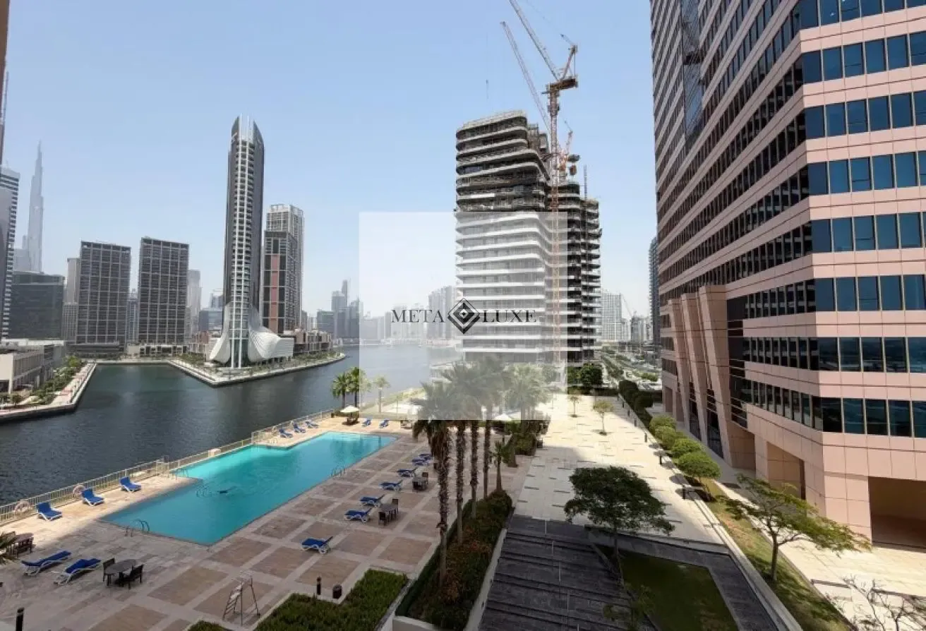 Upgraded, Canal View, Low Floor, Vacant