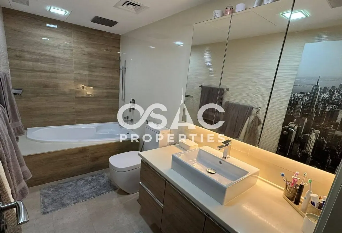 Fully Furnished | High Floor | Canal View