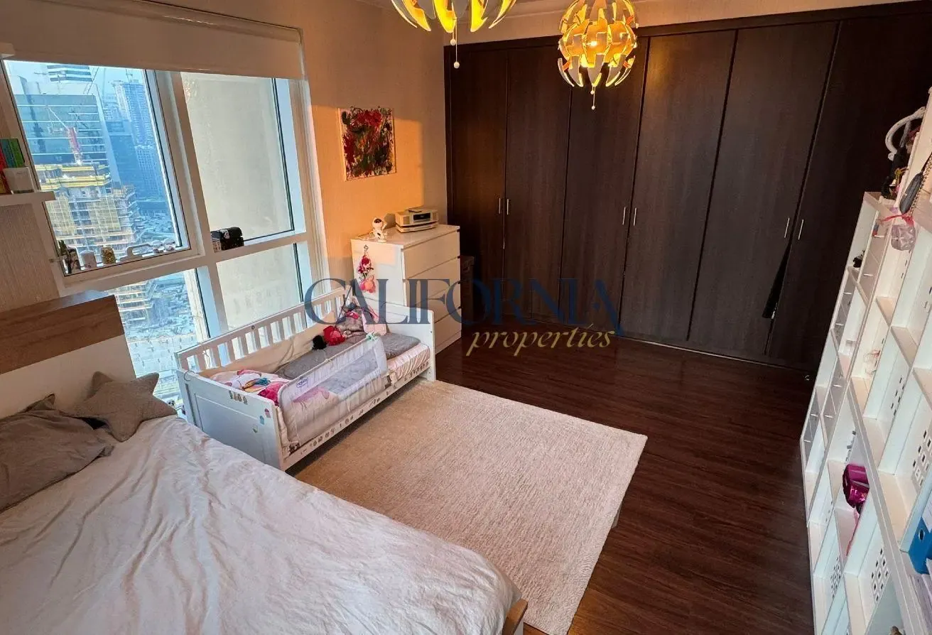 Fully Furnished | High Floor | Canal View