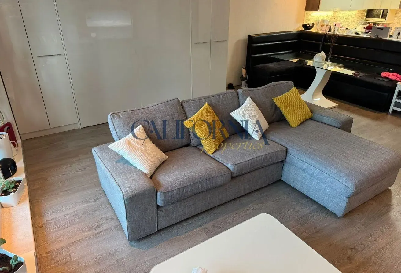 Fully Furnished | High Floor | Canal View