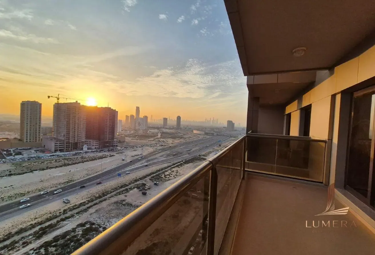 High Floor | Furnished |Community and Skyline View
