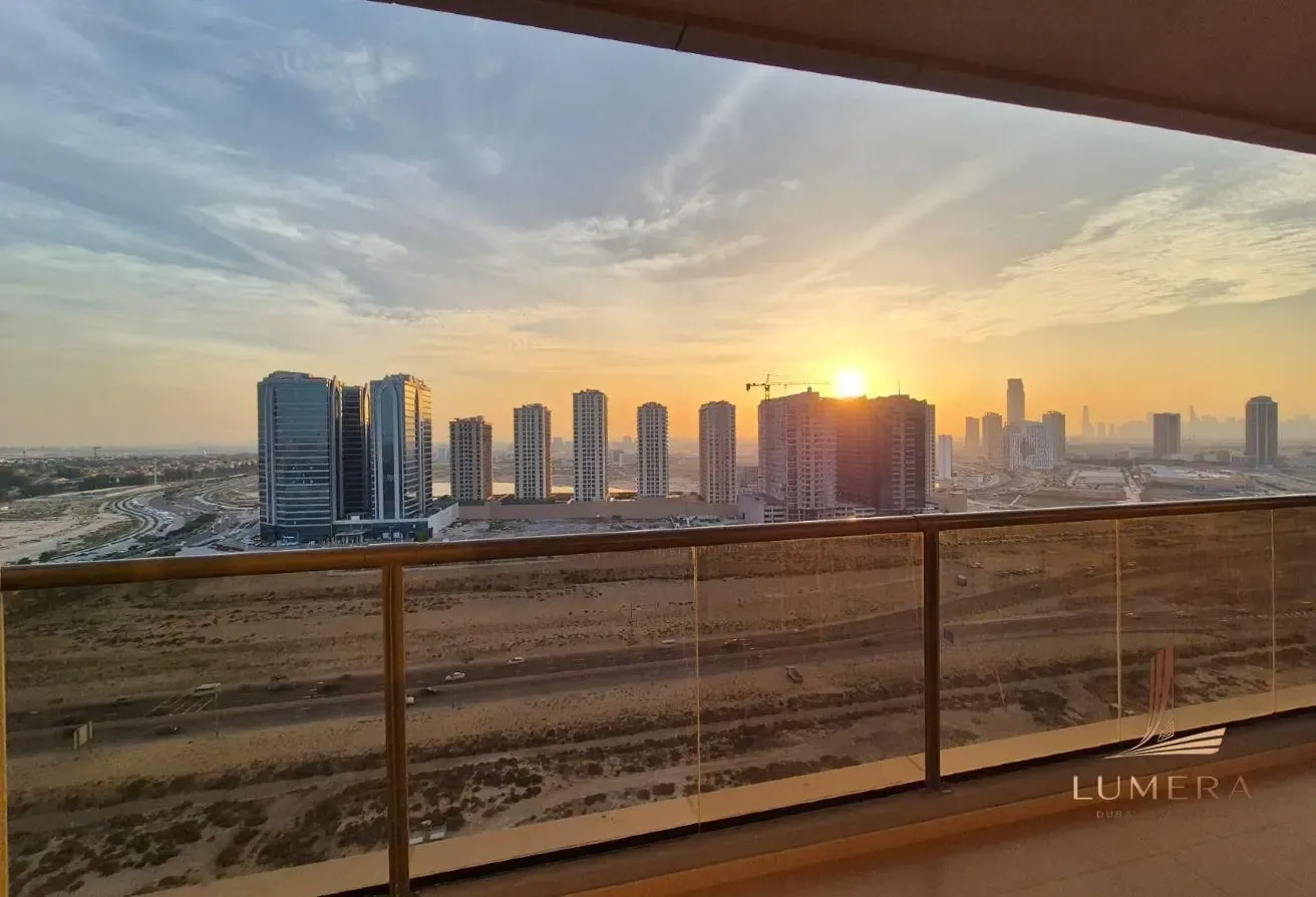 High Floor | Furnished |Community and Skyline View