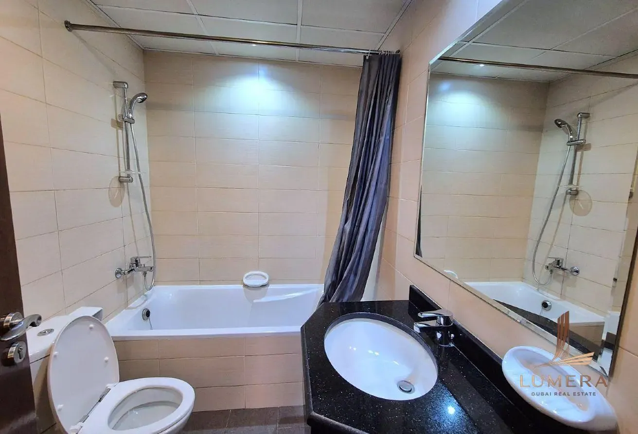 High Floor | Furnished |Community and Skyline View