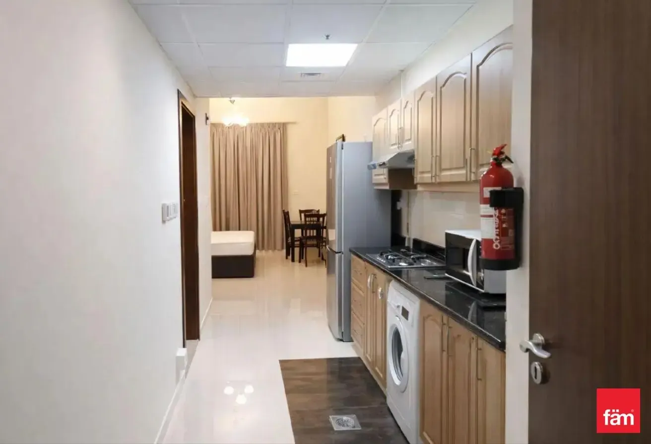 Spacious Studio | Great Investment | Tenanted