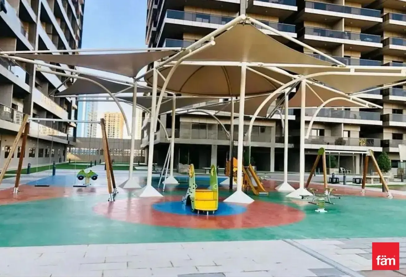 Spacious Studio | Great Investment | Tenanted
