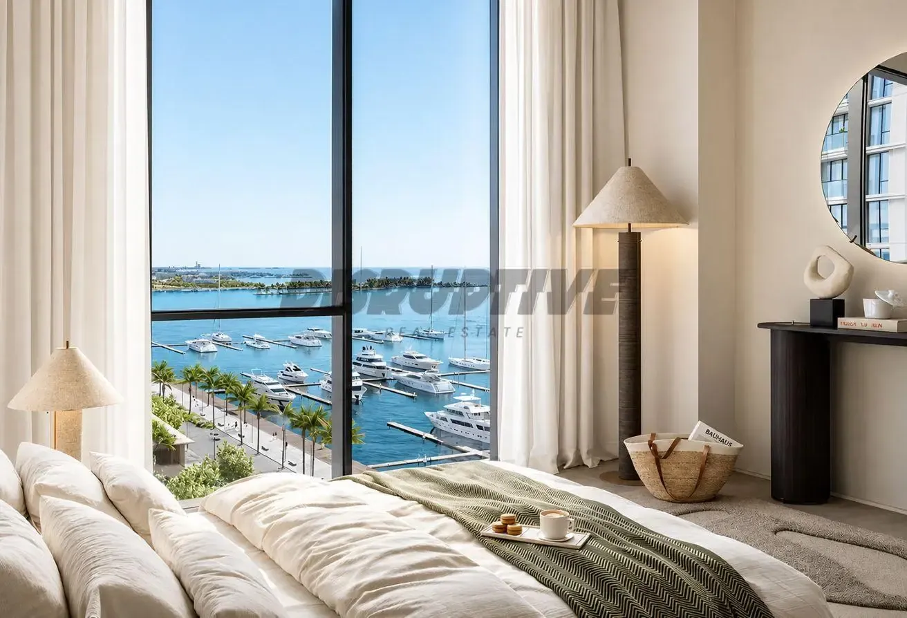 Seafront Address | Close to OP | Rare Opportunity