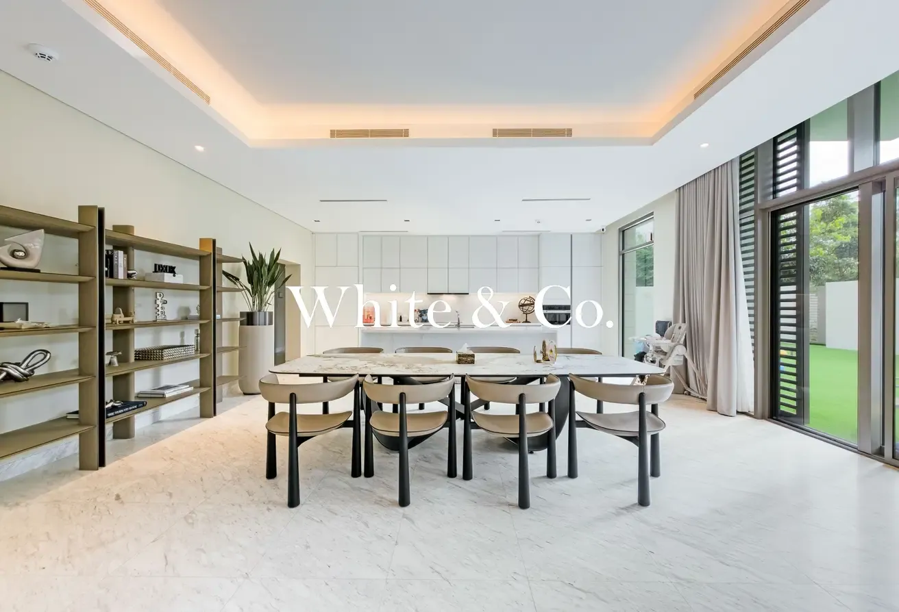 Fully Upgraded | 5 Bedroom | Corner Plot