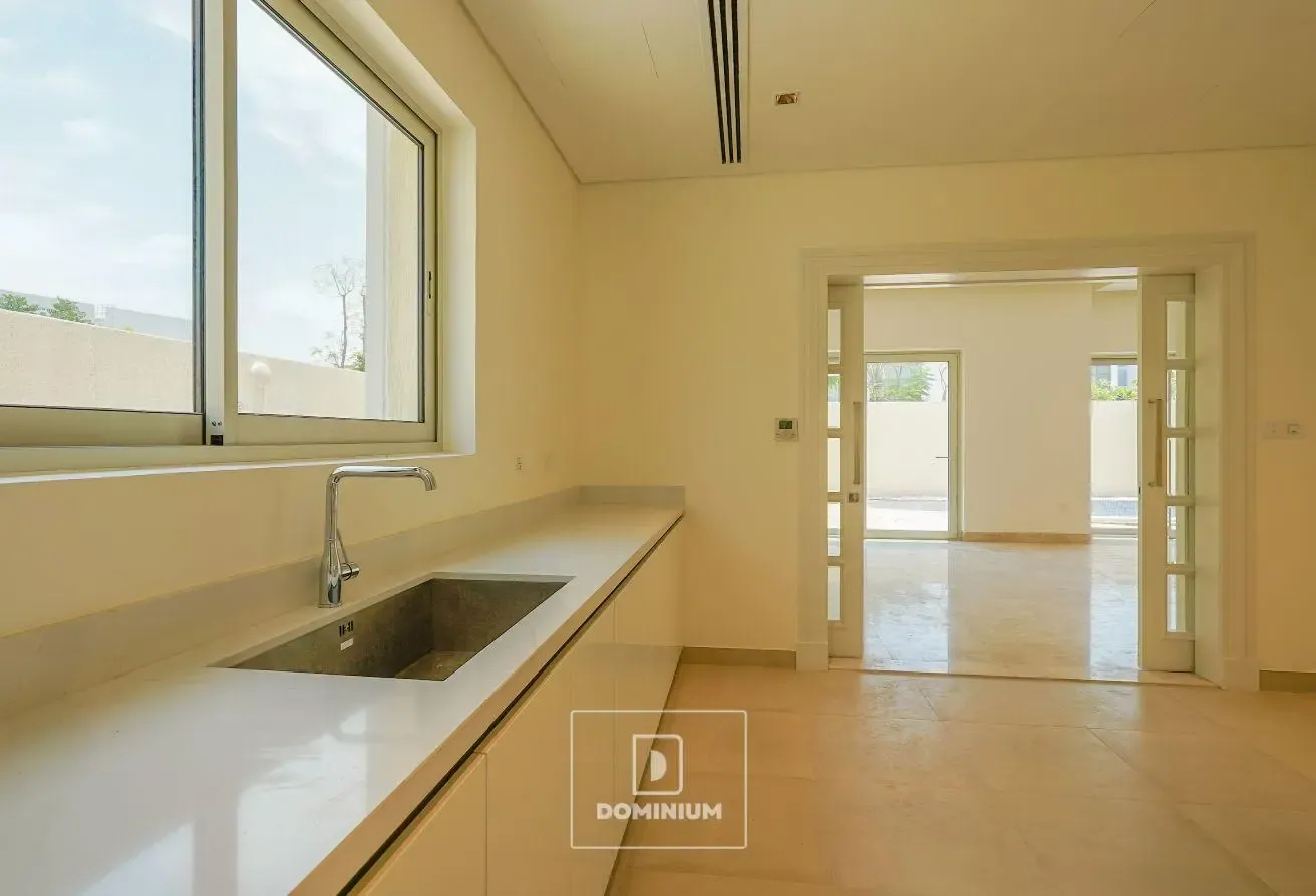 MEDITERRANEAN | SINGLE ROW | VASTU | MOTIVATED