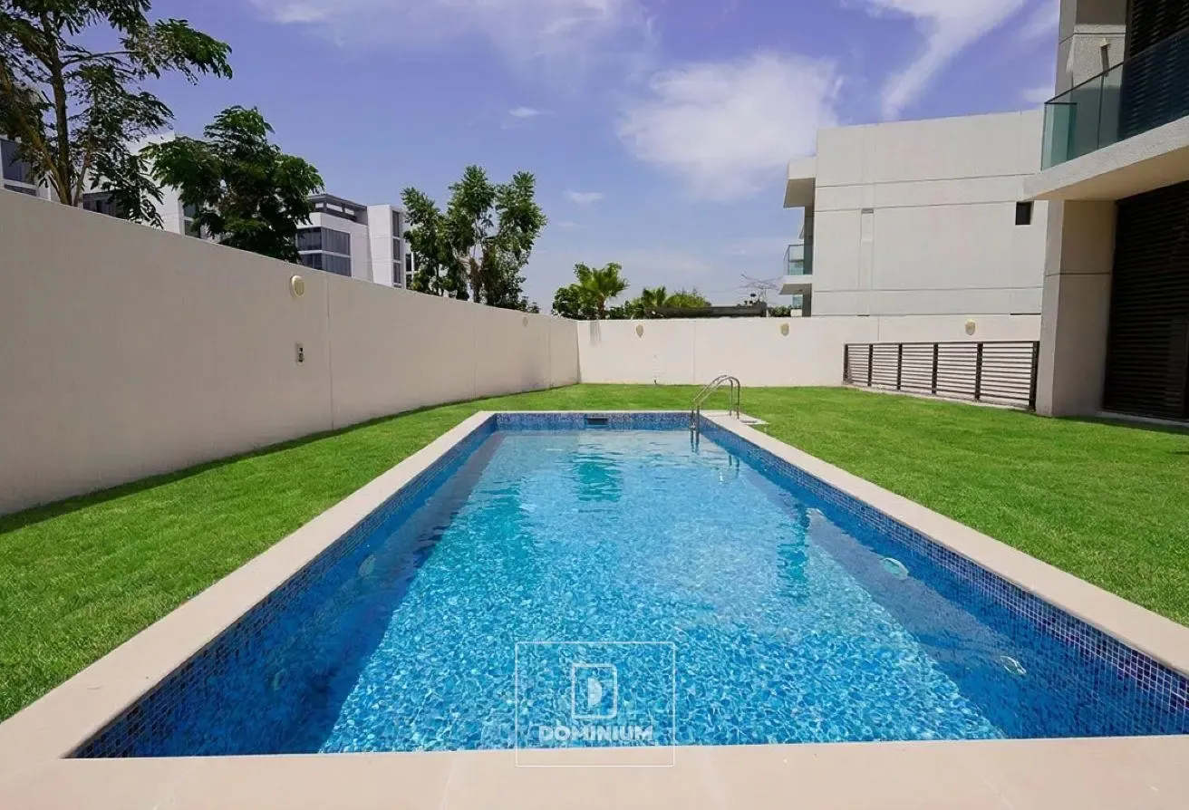 5BR CONTEMPORARY | SINGLE ROW | VASTU