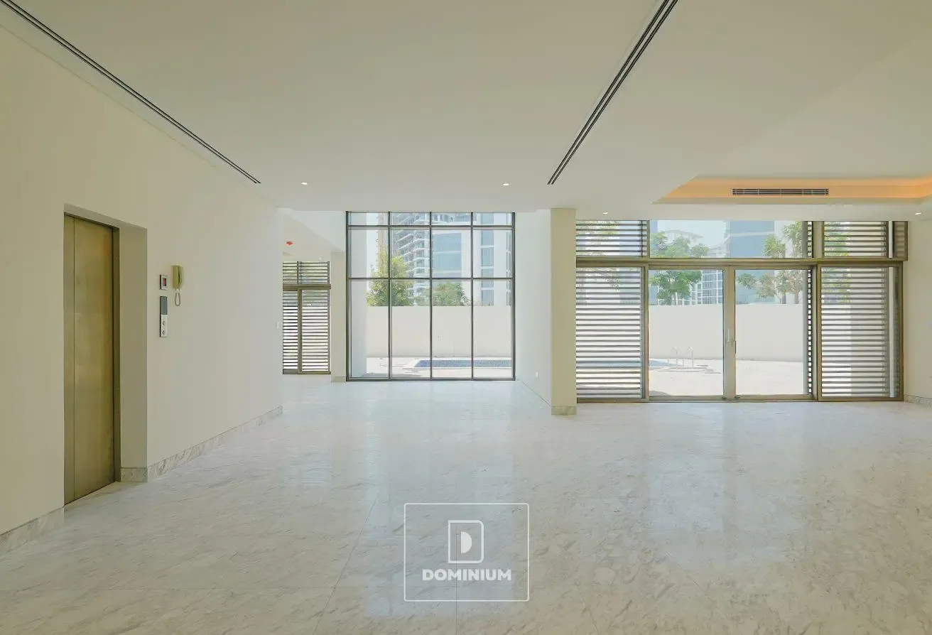 5BR CONTEMPORARY | SINGLE ROW | VASTU
