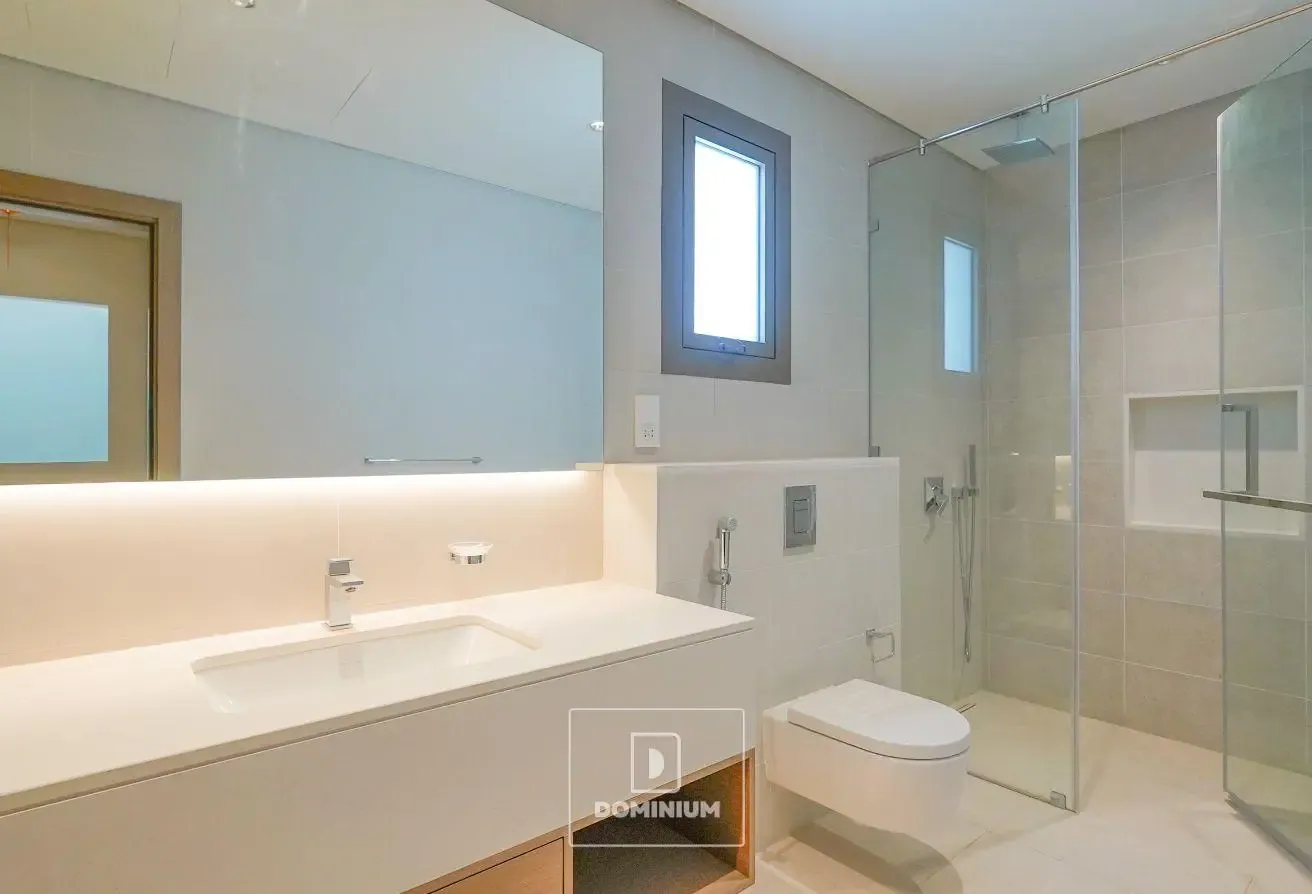 5BR CONTEMPORARY | SINGLE ROW | VASTU