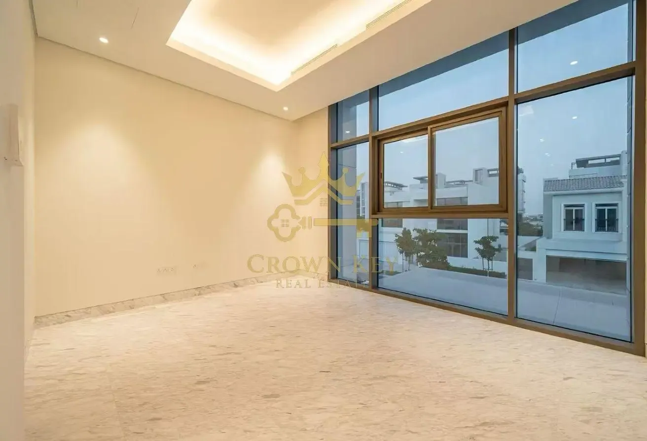 5BR Villa | Pool & Burj Views | District One P3