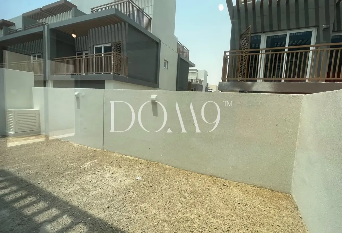Ready July 2026 | Middle unit | Genuine Resale
