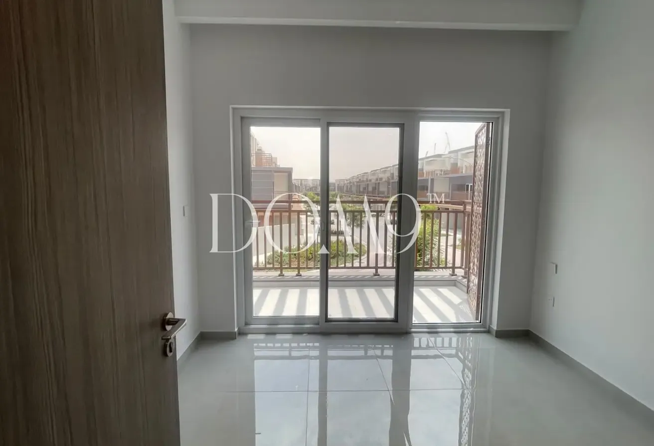 Ready July 2026 | Middle unit | Genuine Resale