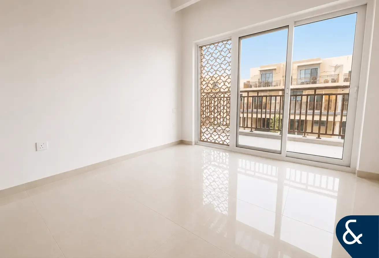 Large Plot | Vacant | Brand New | Best Value