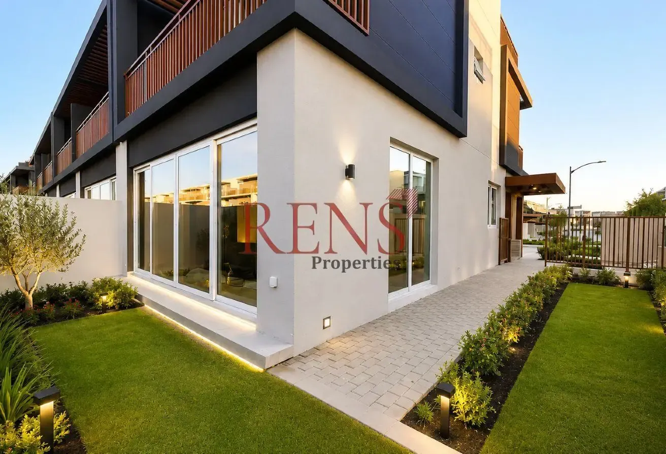 Spacious 4BR | Garden & Rooftop | Family Living