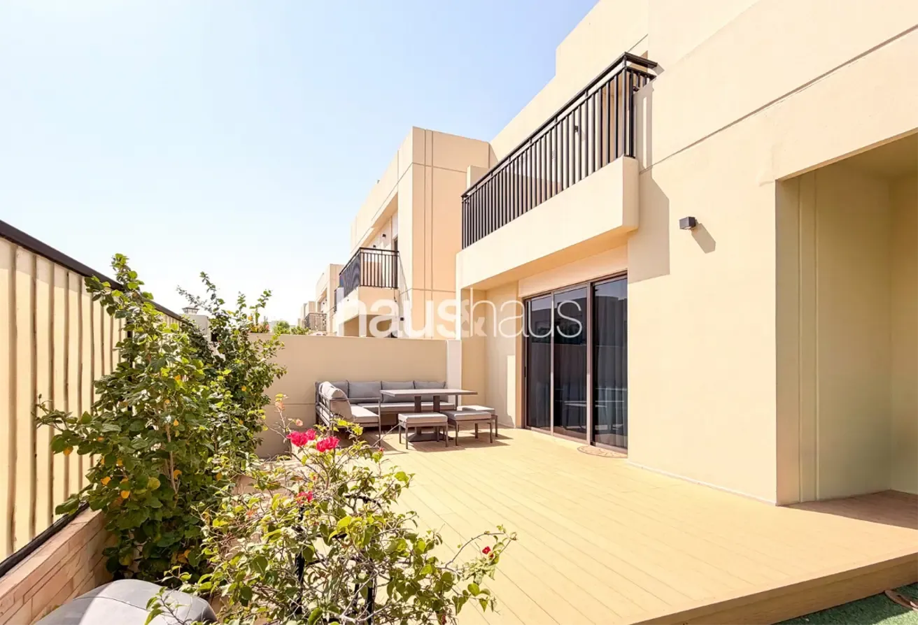 Single Row | Corner Plot | Great Location