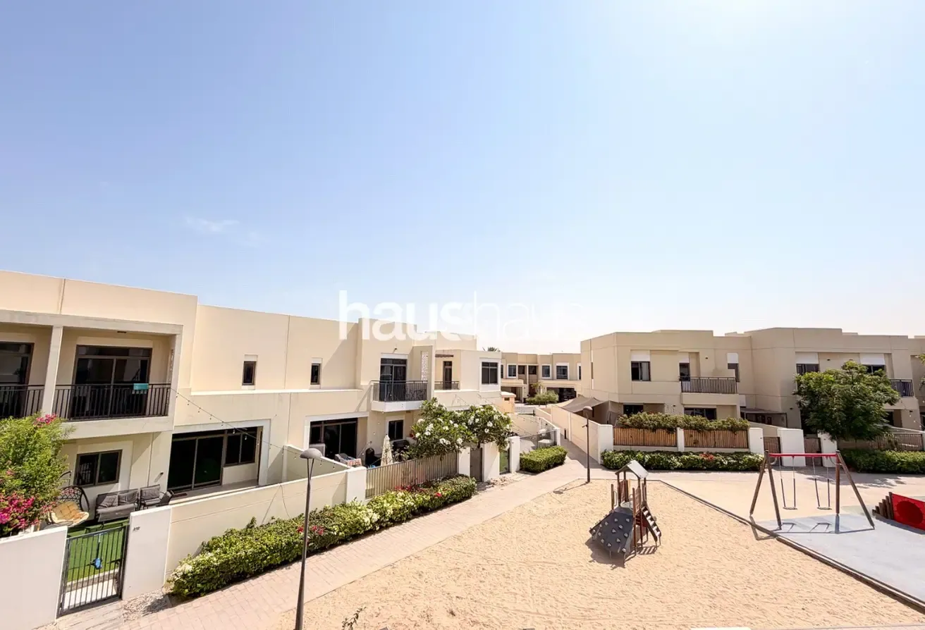Single Row | Corner Plot | Great Location
