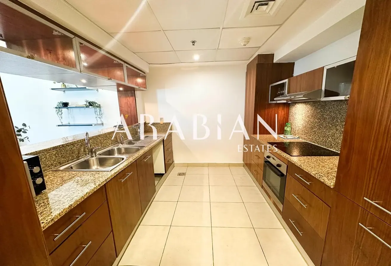 Marina View | Spacious | Vacant Soon | Unique