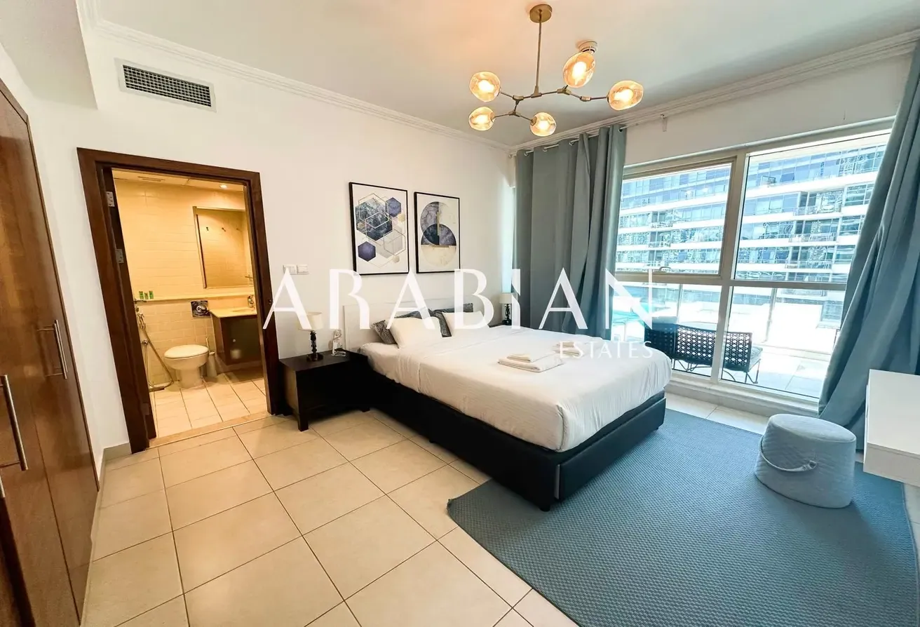 Marina View | Spacious | Vacant Soon | Unique