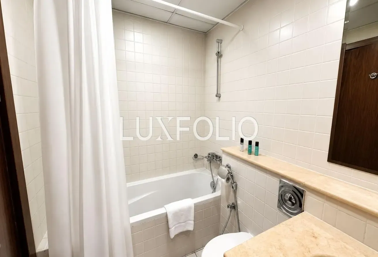 MARINA VIEW | UNIQUE | VACANT IN JULY