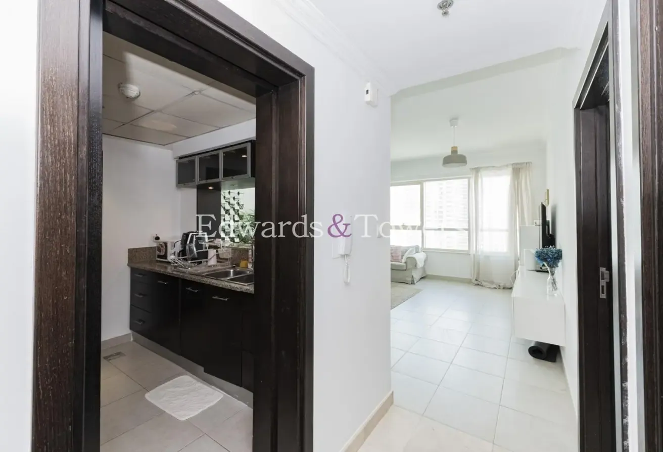 Exclusive | Upgraded | Full Marina View | Rented