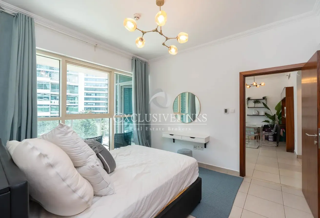 Negotiable | Marina View | Exceptional Layout