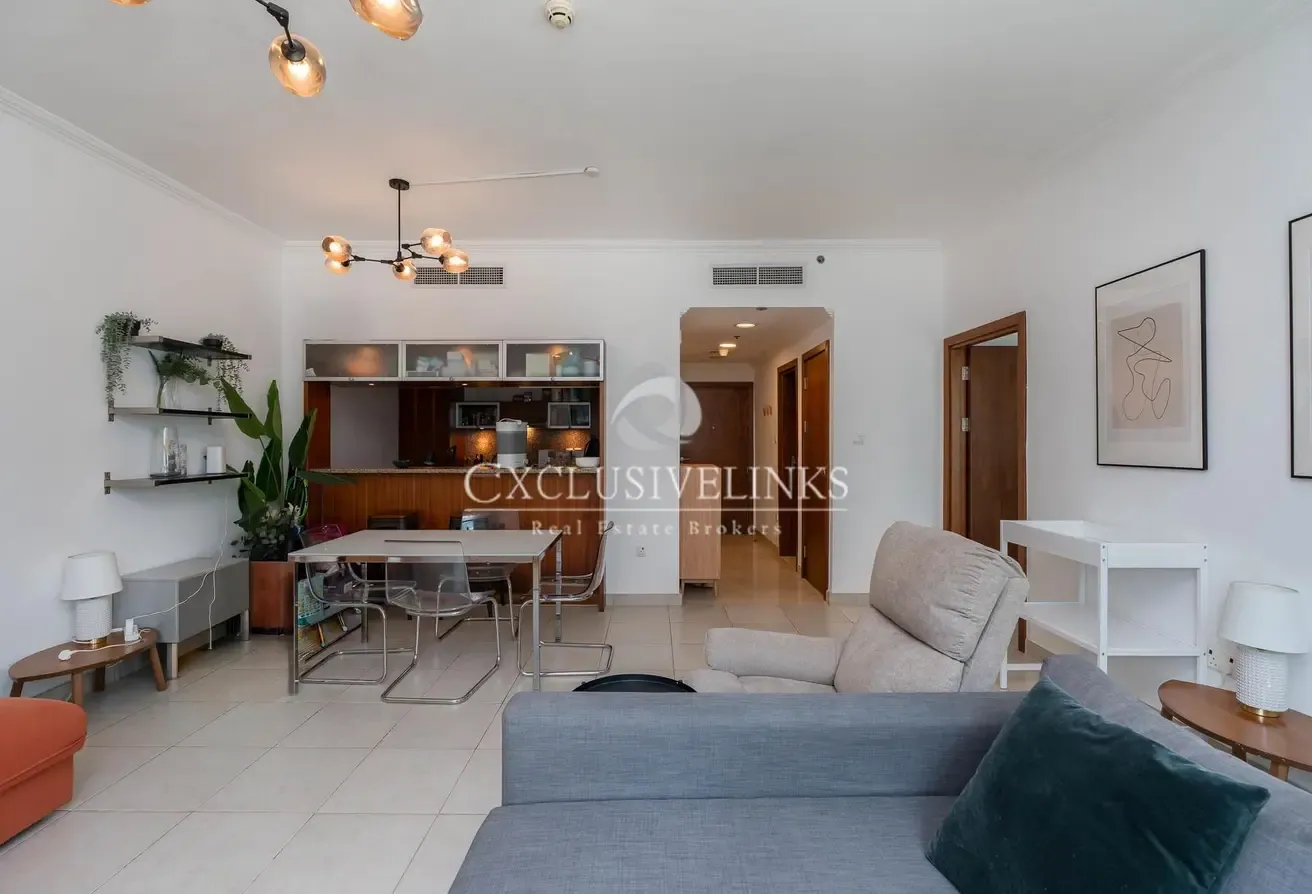 Negotiable | Marina View | Exceptional Layout
