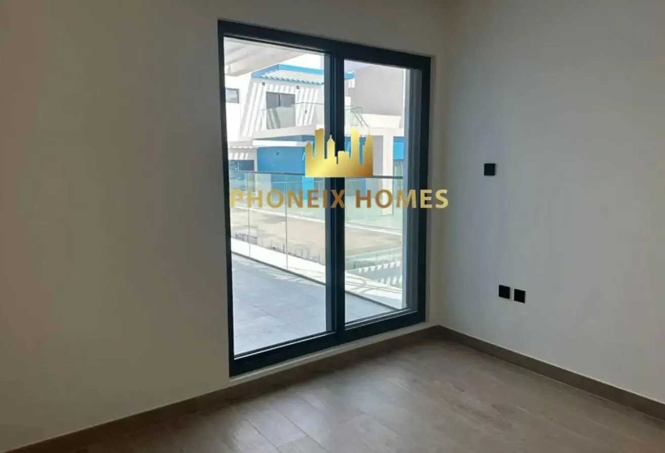 Mid Corner | 80% mortgage | Near Park