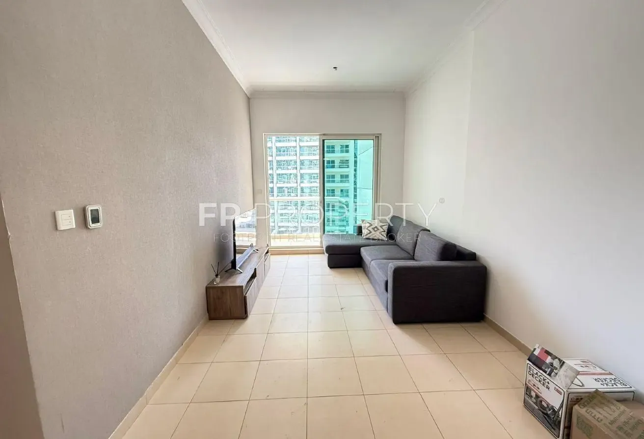 Canal View | Prime Location | Vacant