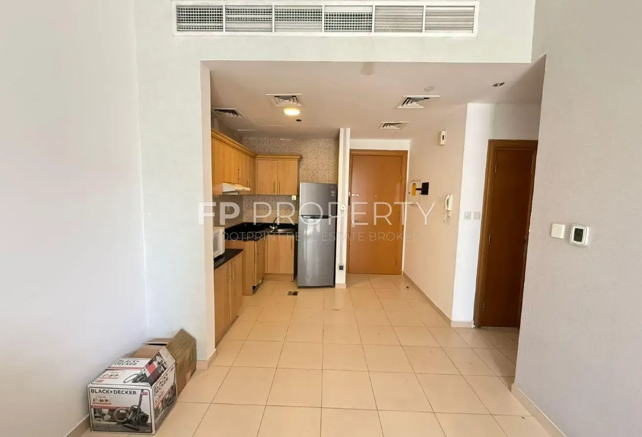 Canal View | Prime Location | Vacant