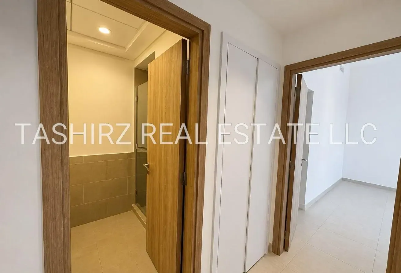 FURNISHED | RENTED | TOWNSQUARE LIVING