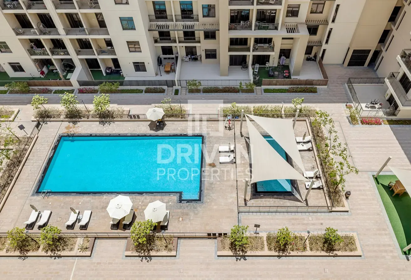 Pool View | Available from June | Great Condition