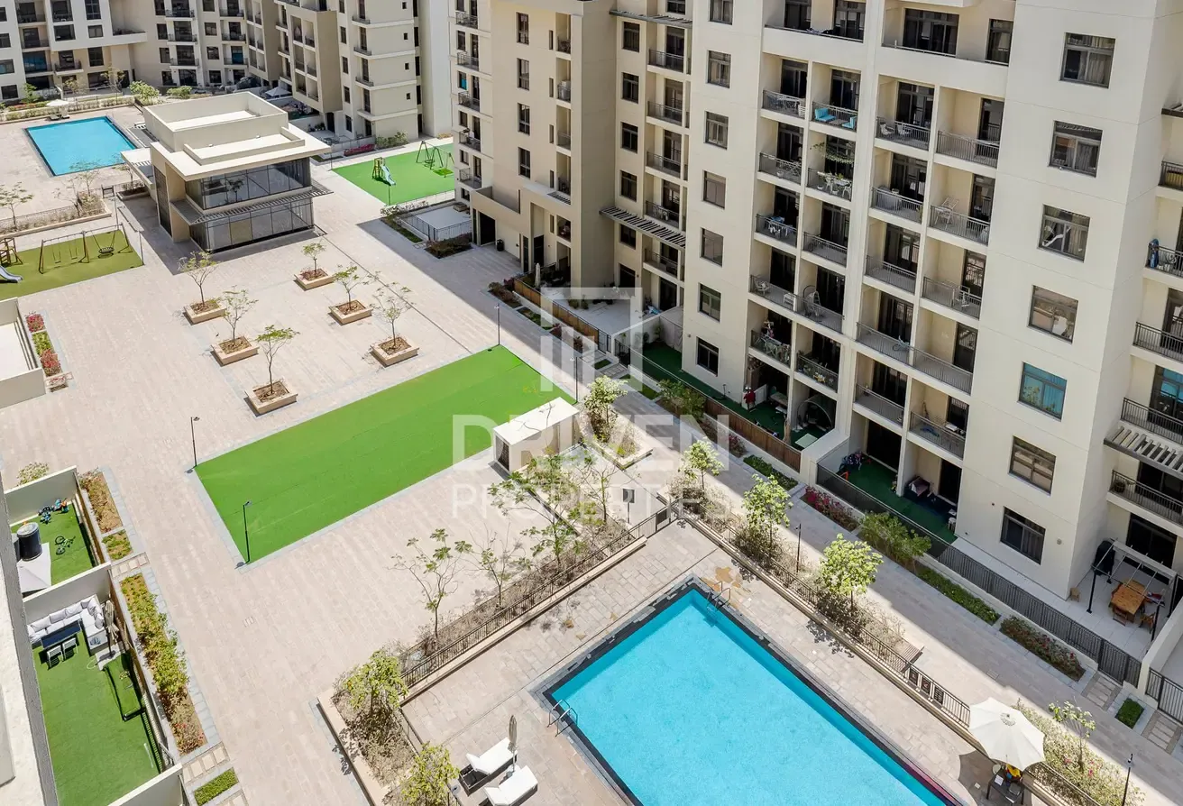 Pool View | Available from June | Great Condition