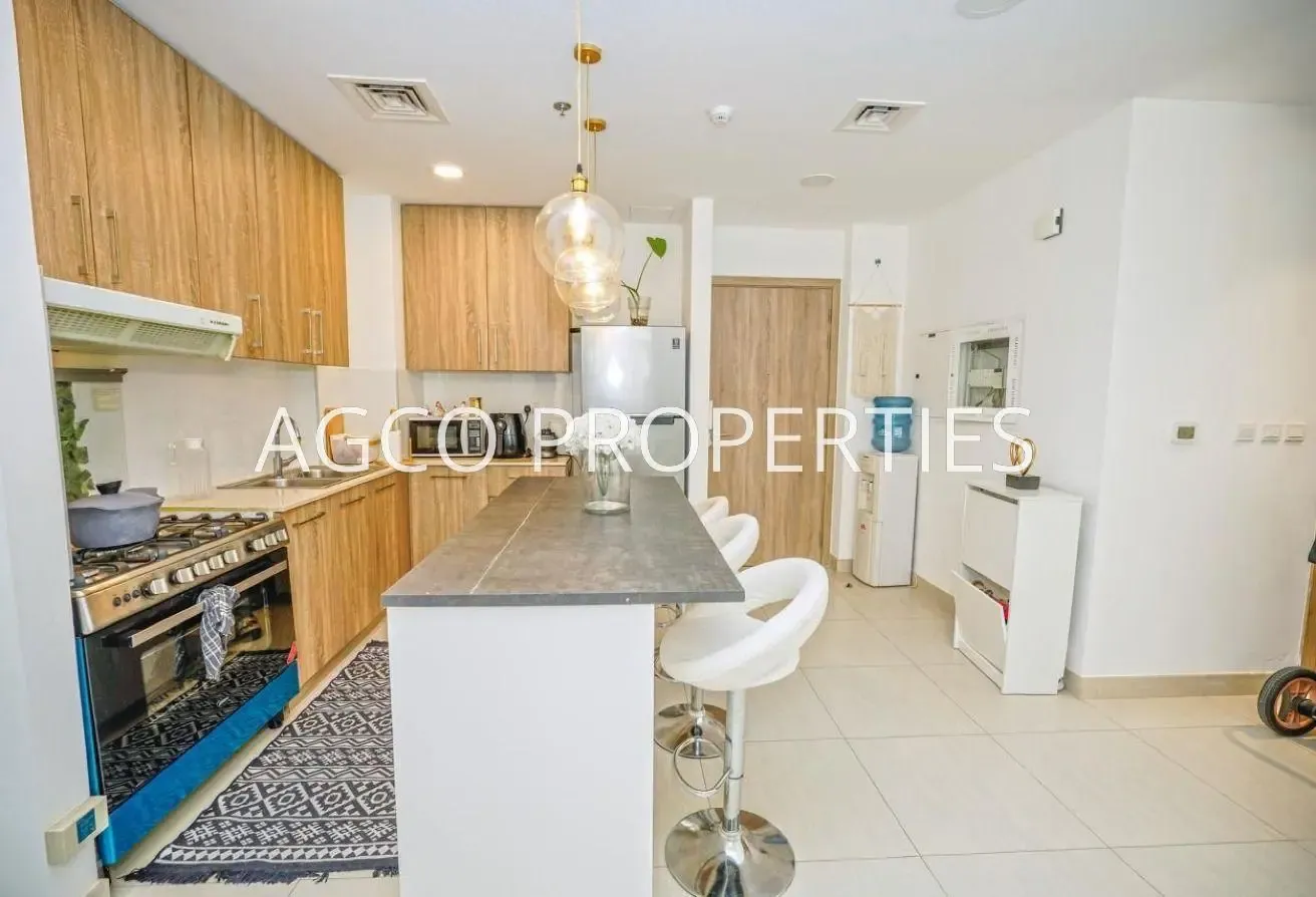 Spacious 2Br | Prime Location | Pool View