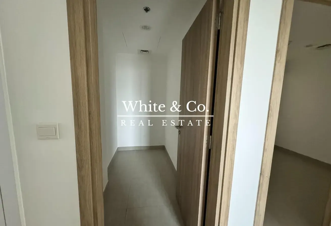 Two En-suites | Corner Unit | Full Park View