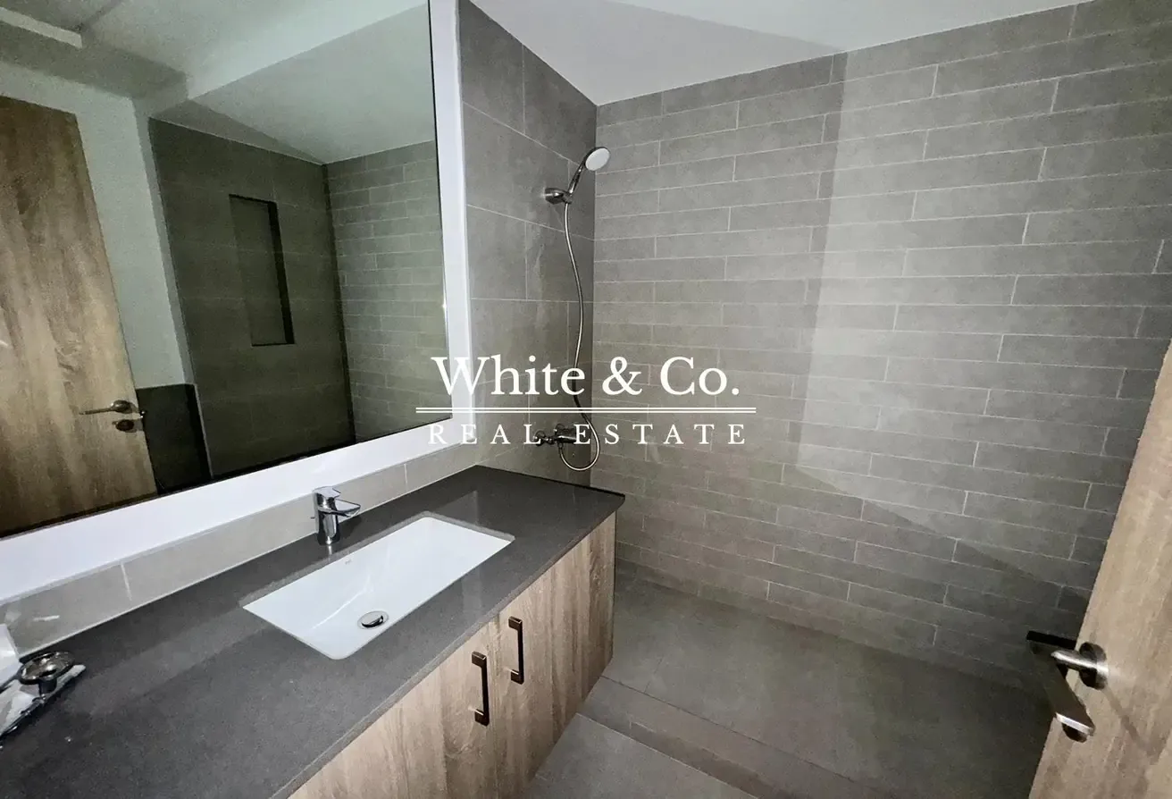 Two En-suites | Corner Unit | Full Park View