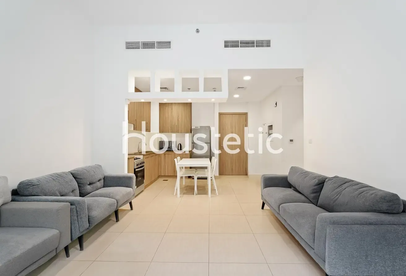EXCLUSIVE | VACANT | LARGE TERRACE | 1,690 Sq.Ft