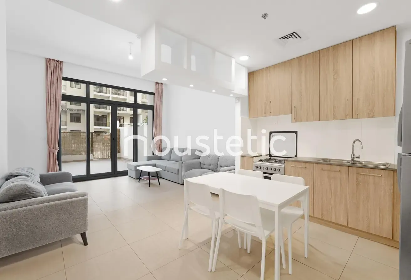 EXCLUSIVE | VACANT | LARGE TERRACE | 1,690 Sq.Ft